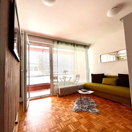 Ganze In Lage Mit Loggia *