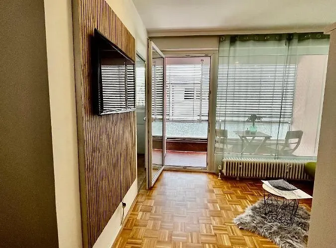 Ganze In Lage Mit Loggia Apartamento *